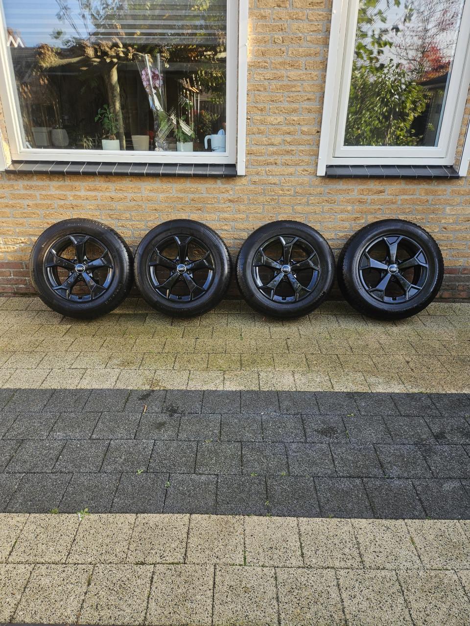 Te koop velgen met winterbanden