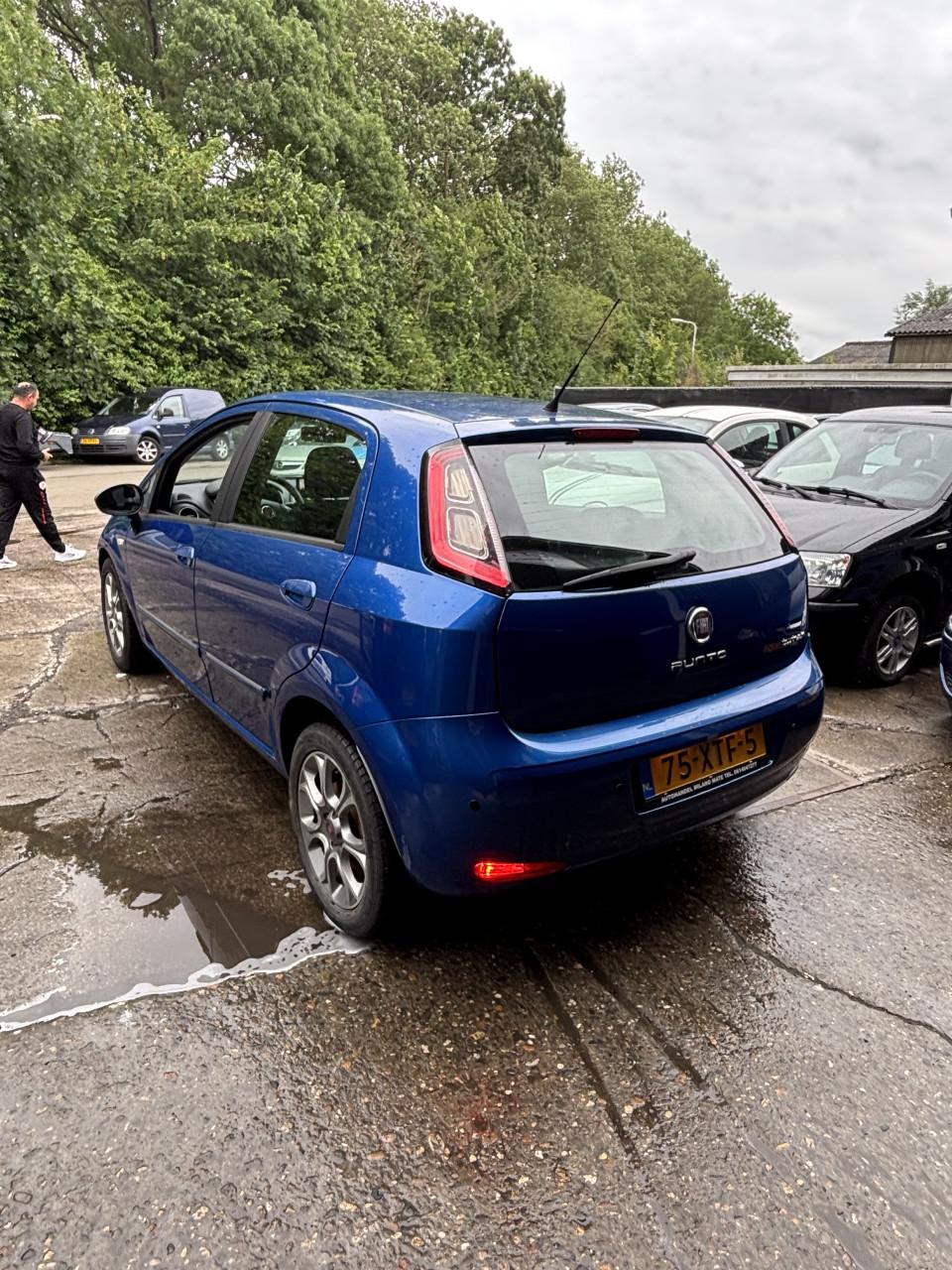 Fiat Punto jaar apk