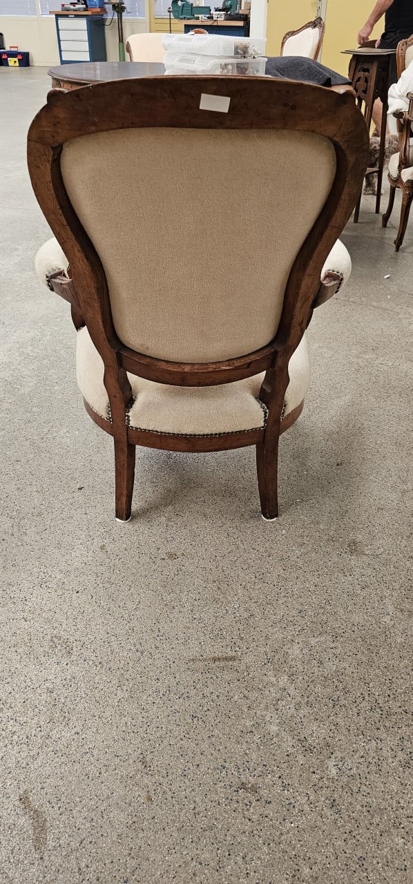 Sofa, zitbank, stoelen e.d. aangeboden