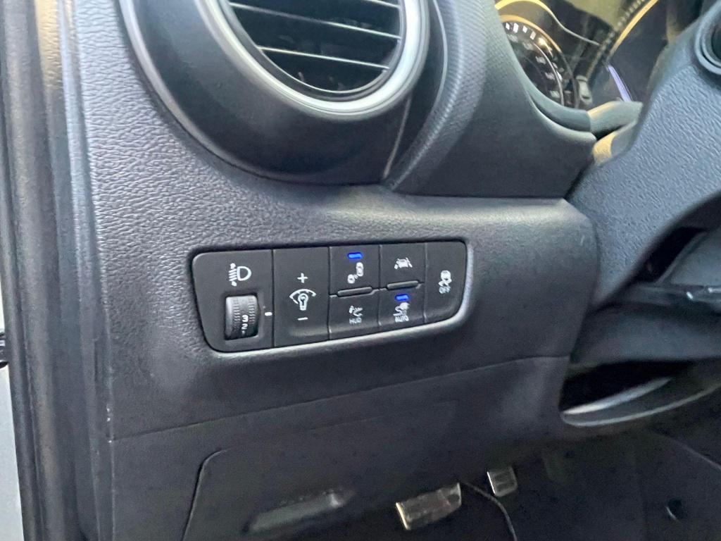 Hyundai Kona ev premium 64 kwh