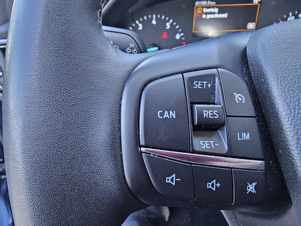 Ford Fiesta 1.0 ecoboost hybrid titanium