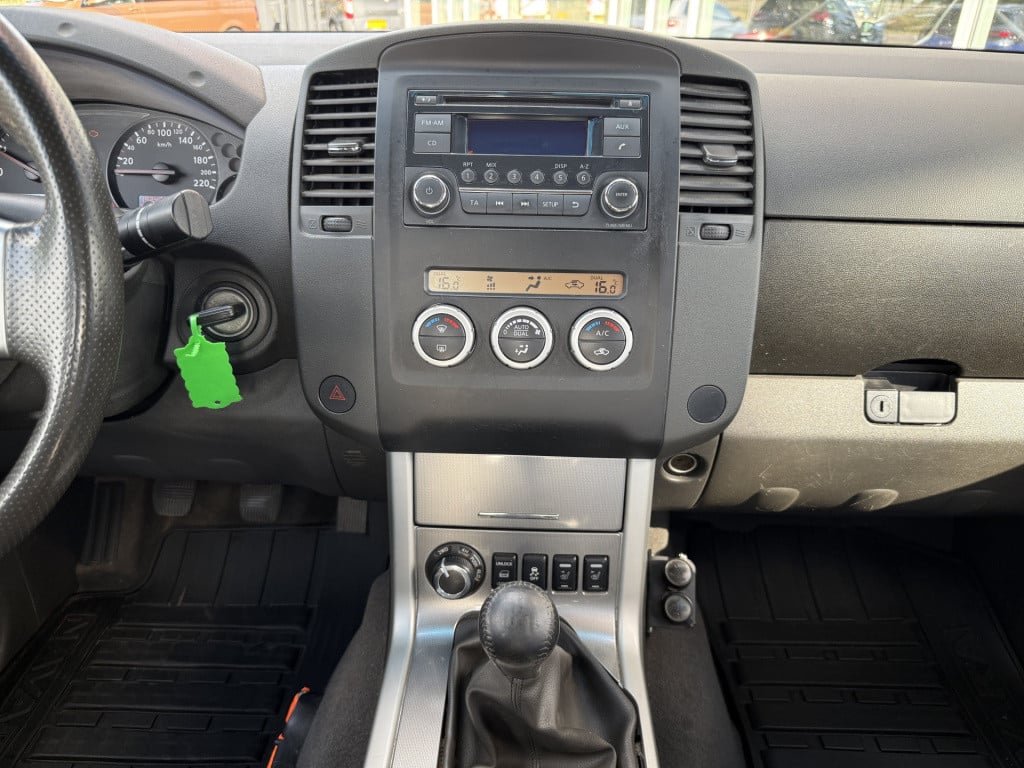 Nissan Navara 2.5 dci optima king cab | nl-auto | 1e eig | 3t trekhaak | ai