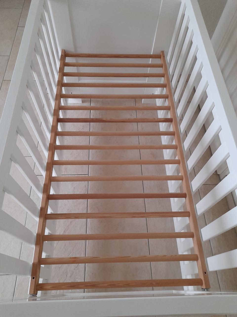 Bopita Ledikantje (in goede staat ) in hoogte verstelbaar!