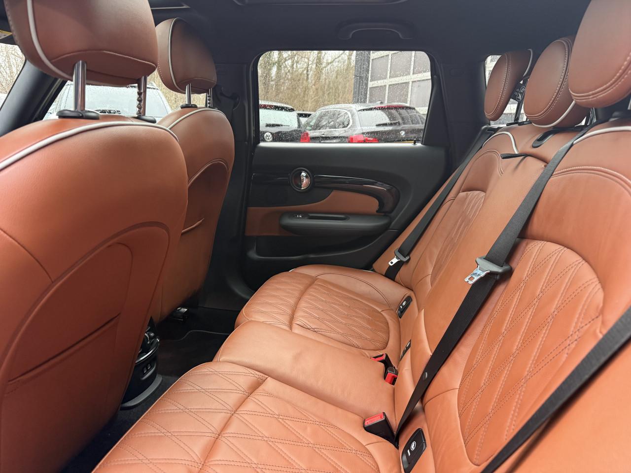 Mini Clubman 1.5 Cooper Yours 2022 AUTOMAAT|PANORAMADAK|VIRTUAL