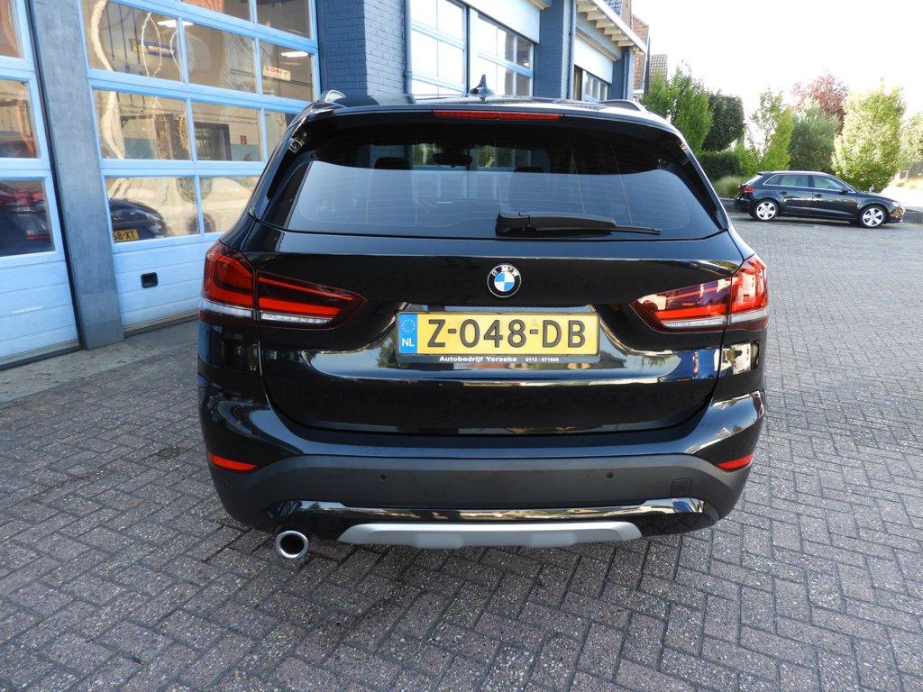 BMW X1 sdrive18i high executive