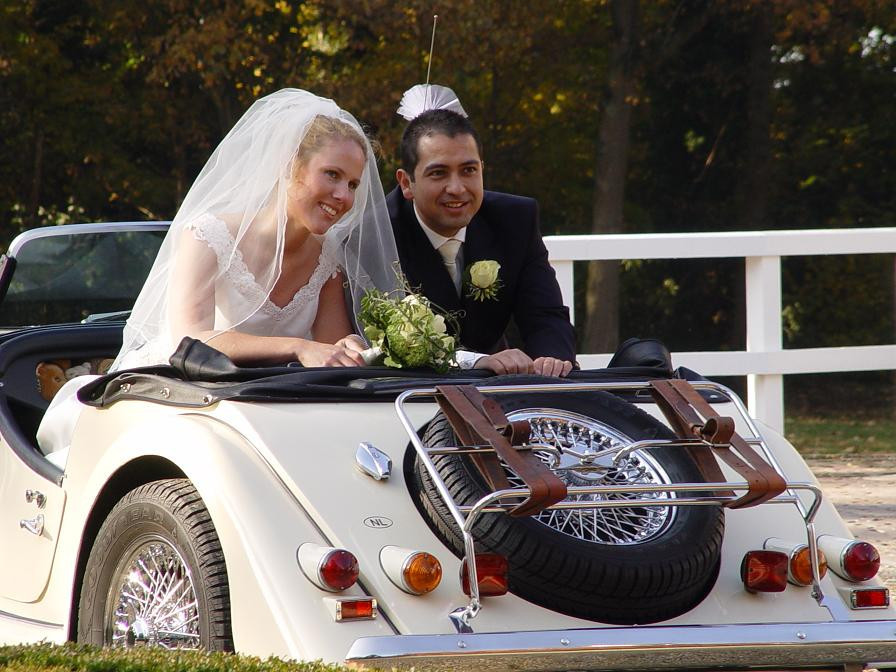 Te Huur Op De Mooiste Dag Van Je Leven , Een Morgan Roadster