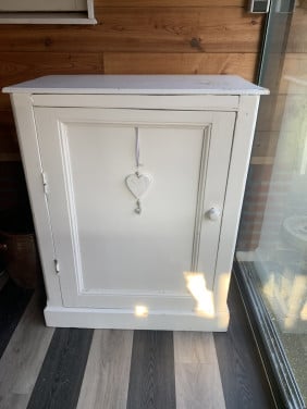 Kast en fauteuil