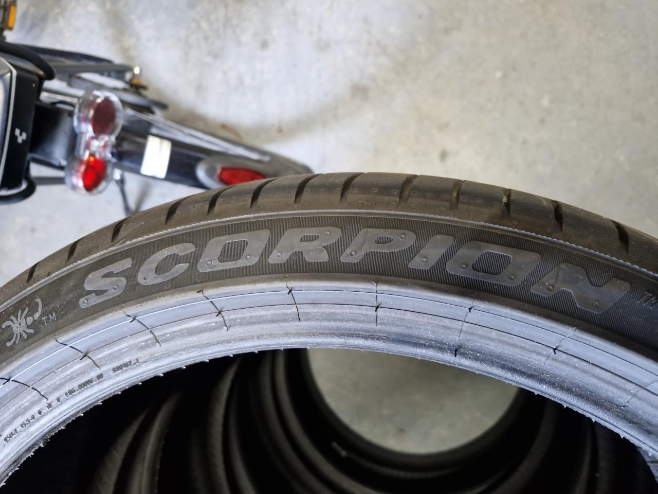 Pirelli Scorpion 235 40 R20