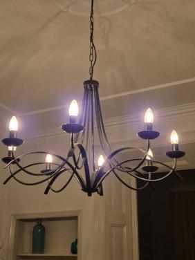 2 Moderne kroonluchters, €50,- per stuk