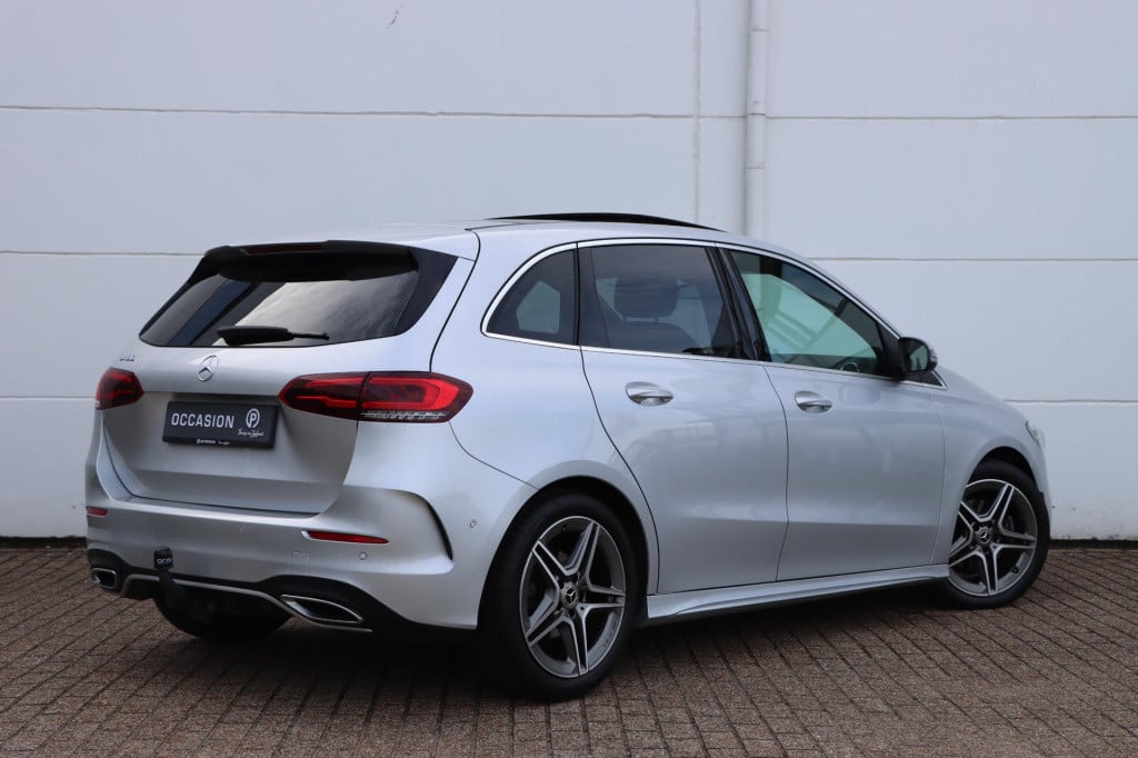 Mercedes-Benz B-Klasse 180 business solution amg