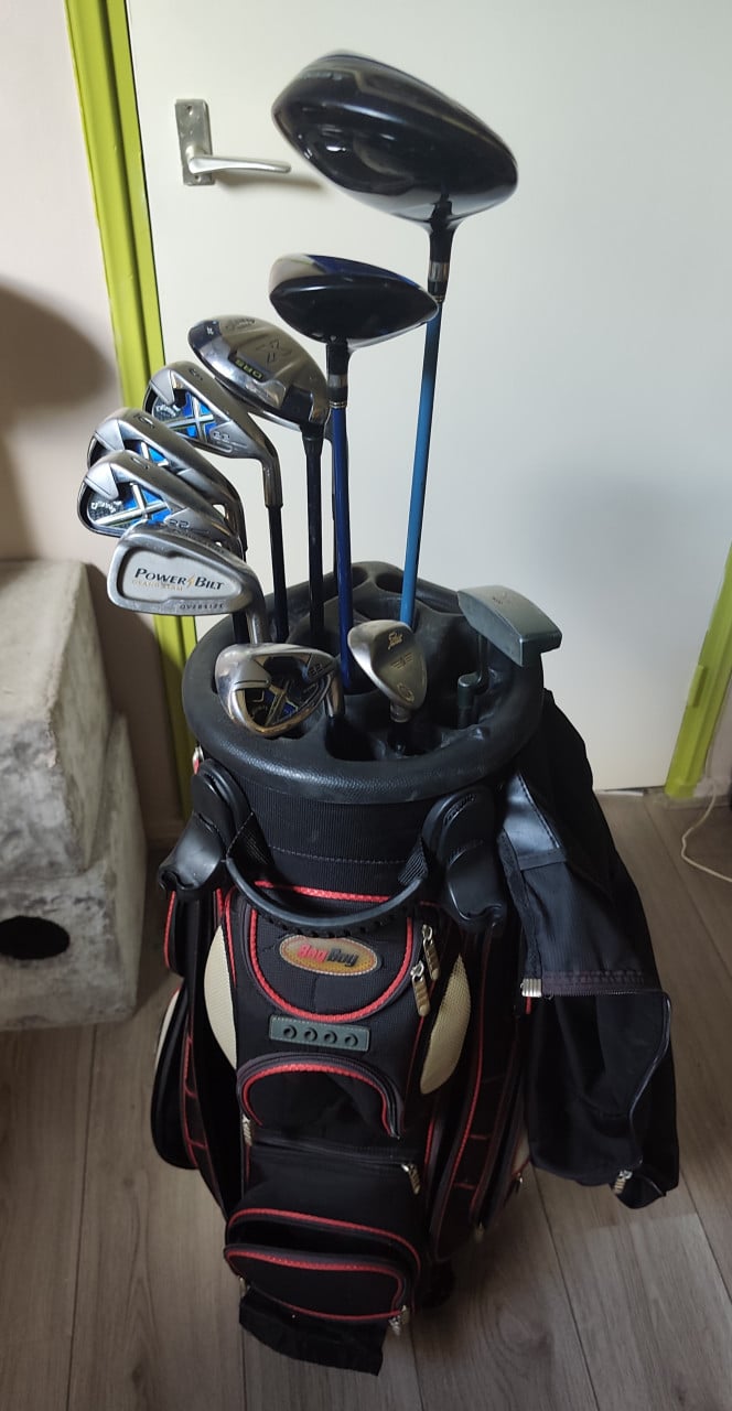 Golftas van bag boy met regenhoes. Inclusief set golfclubs
