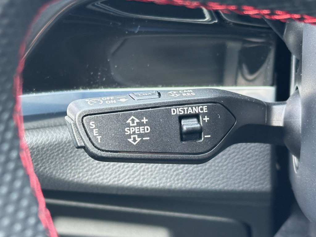 Audi Q3 sportback 45 tfsi e s-line | zwart optiek | camera | keyless | adap