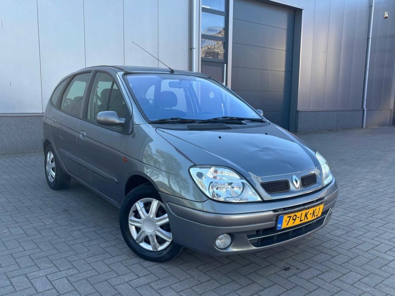 Renault Scenic 2.0-16V Expression Automaat