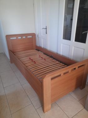 Prachtig (senioren) bed ( 90 x 200 ) in goede nette staat !