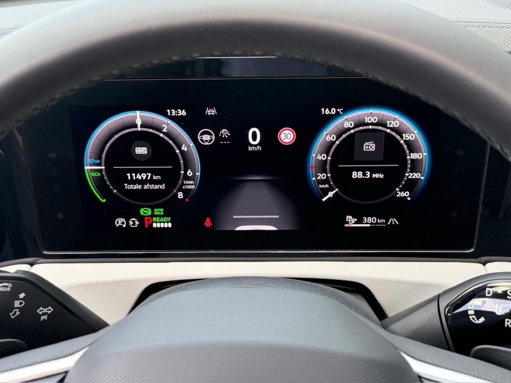 Volkswagen Tiguan 1.5 ehybrid elegance 204pk | panoramadak | trekhaak | 20"