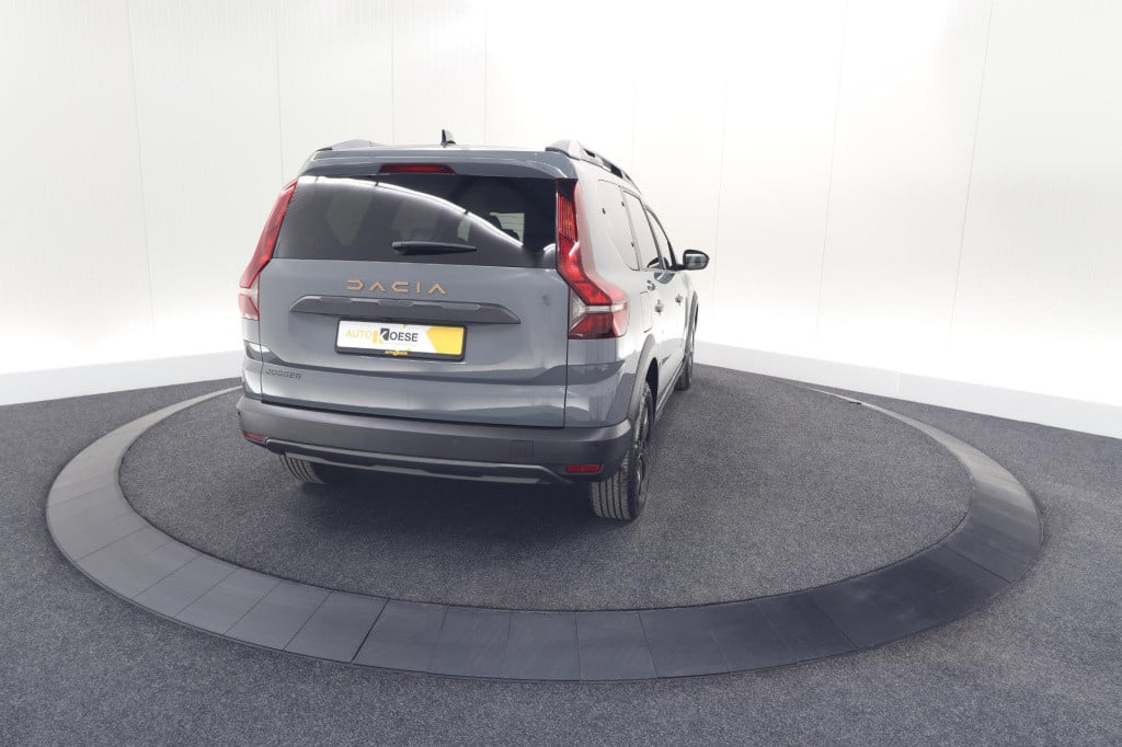 Dacia Jogger tce 110 extreme | 7 zitplaatsen | camera | dodehoekdetectie | 