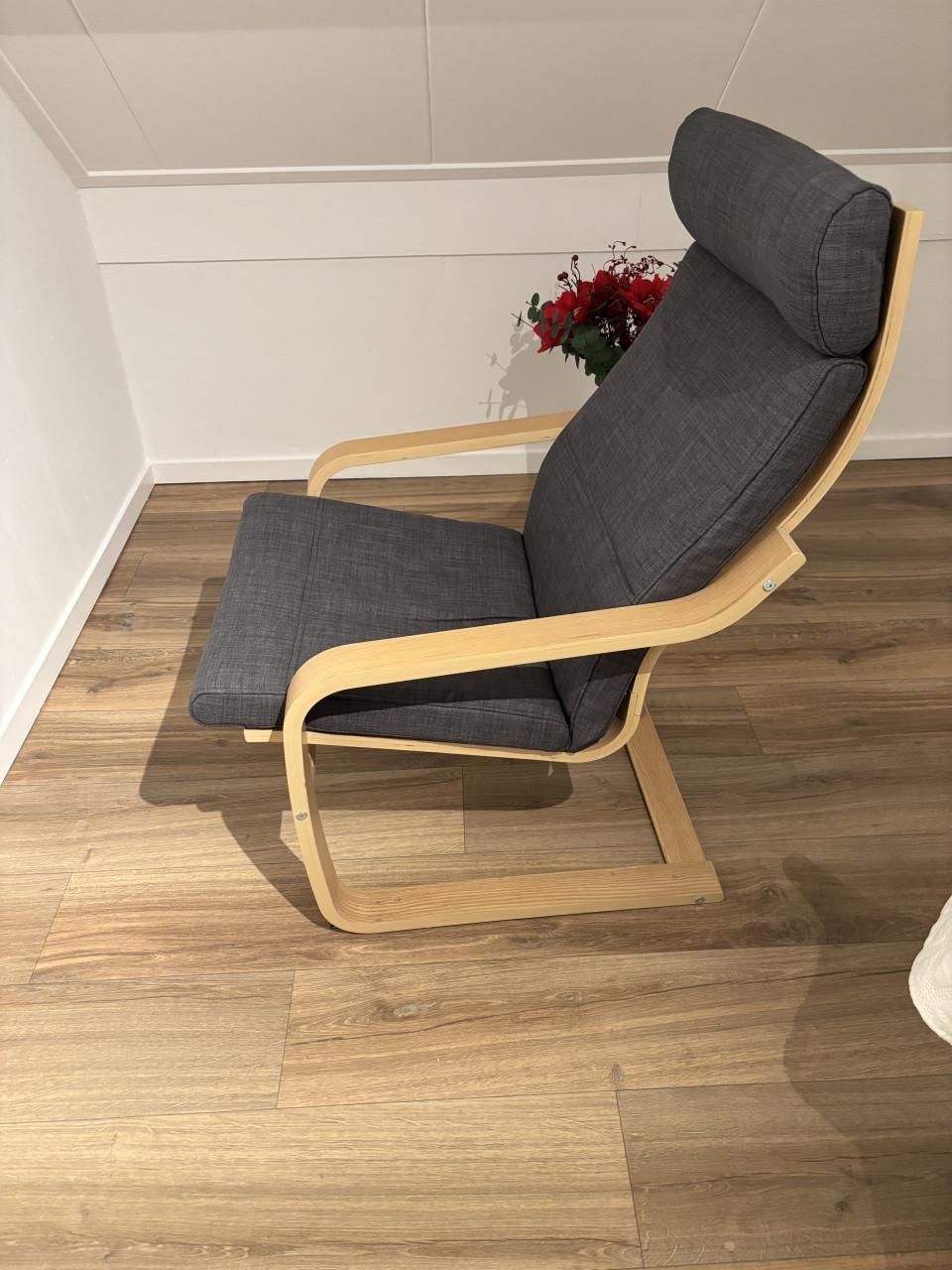 IKEA Poäng stoel + voetenbankje krukje