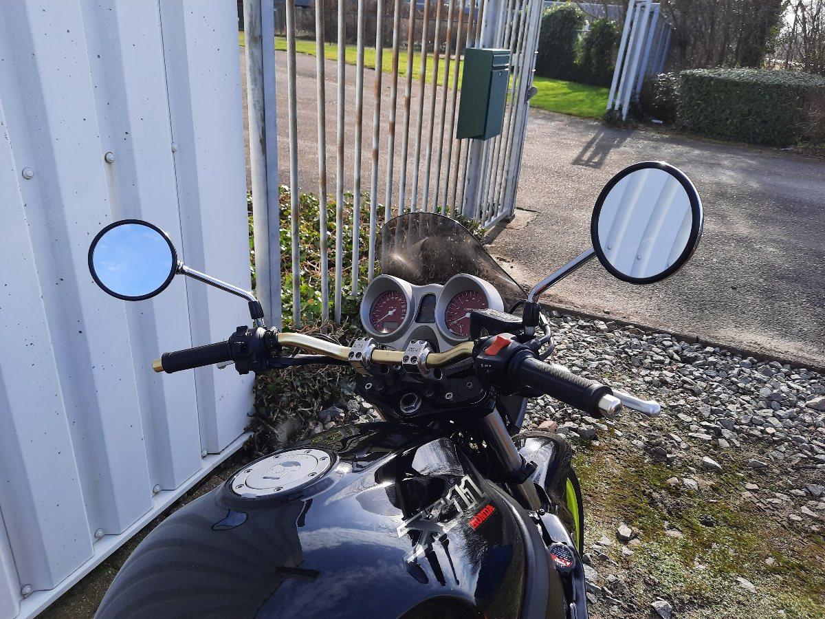 Honda X11, dikke naked bike