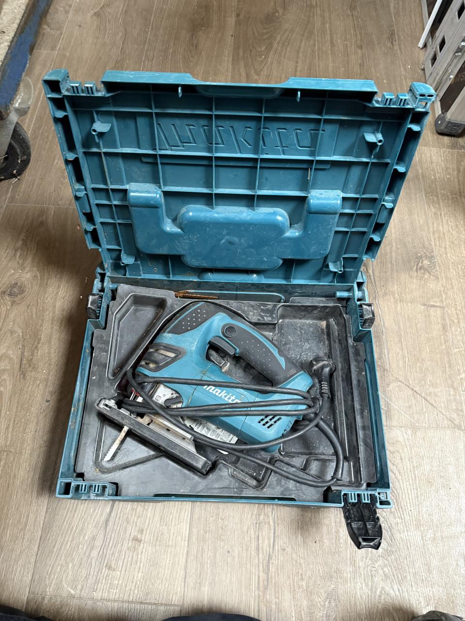 Veel gereedschap alles samen te koop