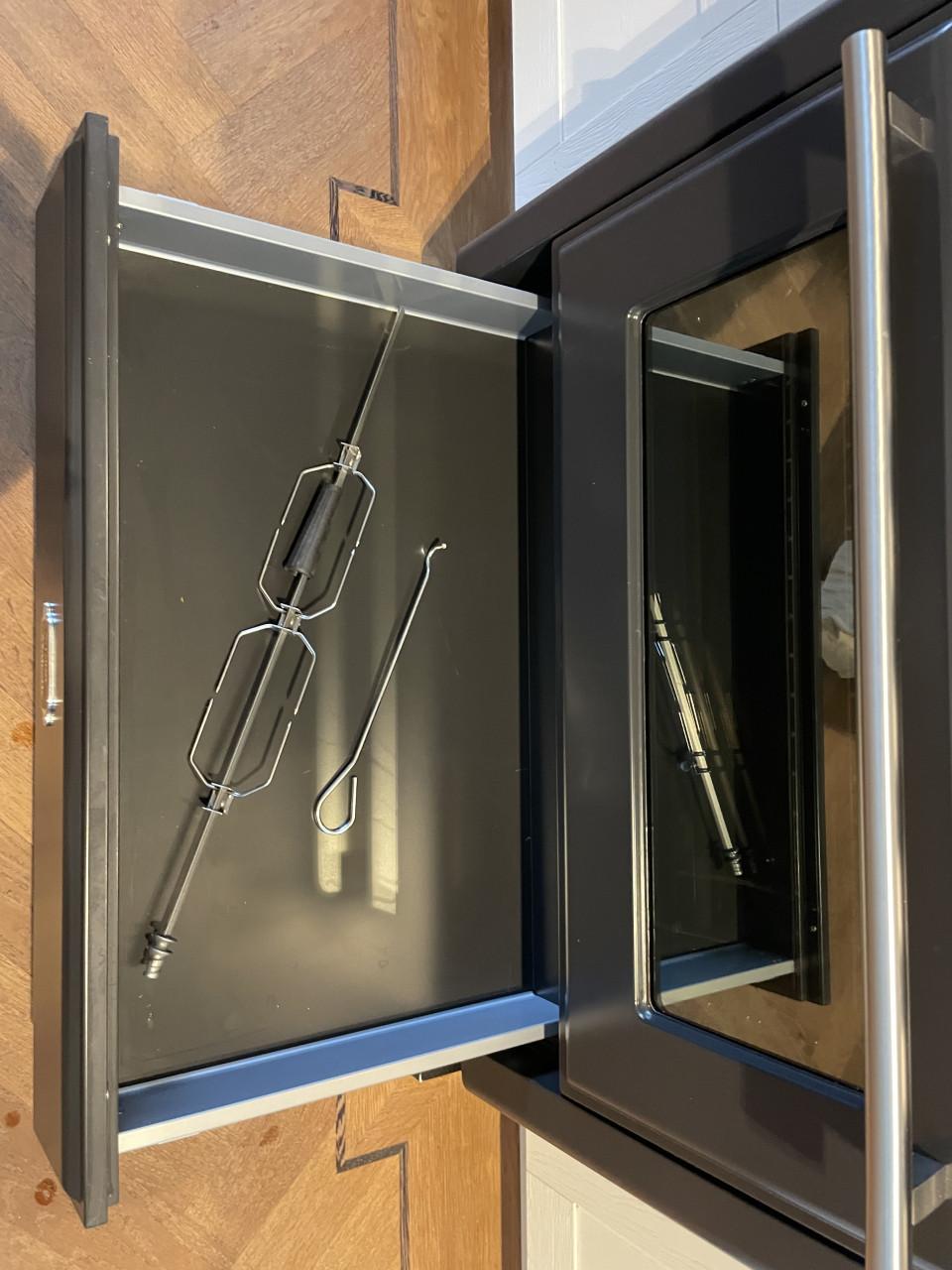 Gasfornuis met 90 cm. Elektrische oven (Ilve Majestic Techno 90 gas)