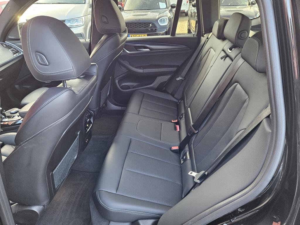 BMW X3 xdrive30e high executive m-sport | pano | head-up