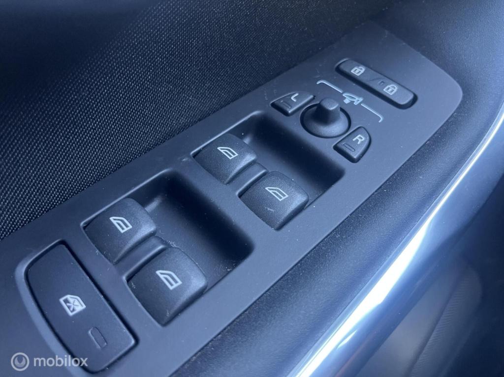Volvo V40 1.6 t3 momentum