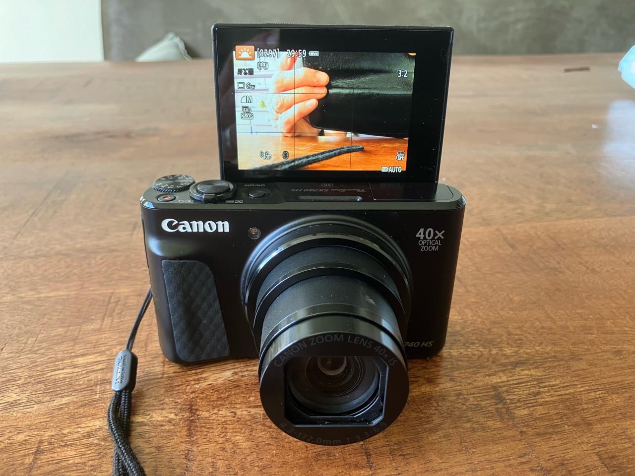 Compact fotocamera Canon SX740HS