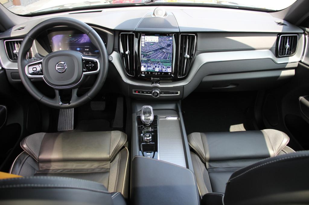 Volvo XC60 2.0 t8 awd polestar engineered | bowers & wilkins | 360 camera |