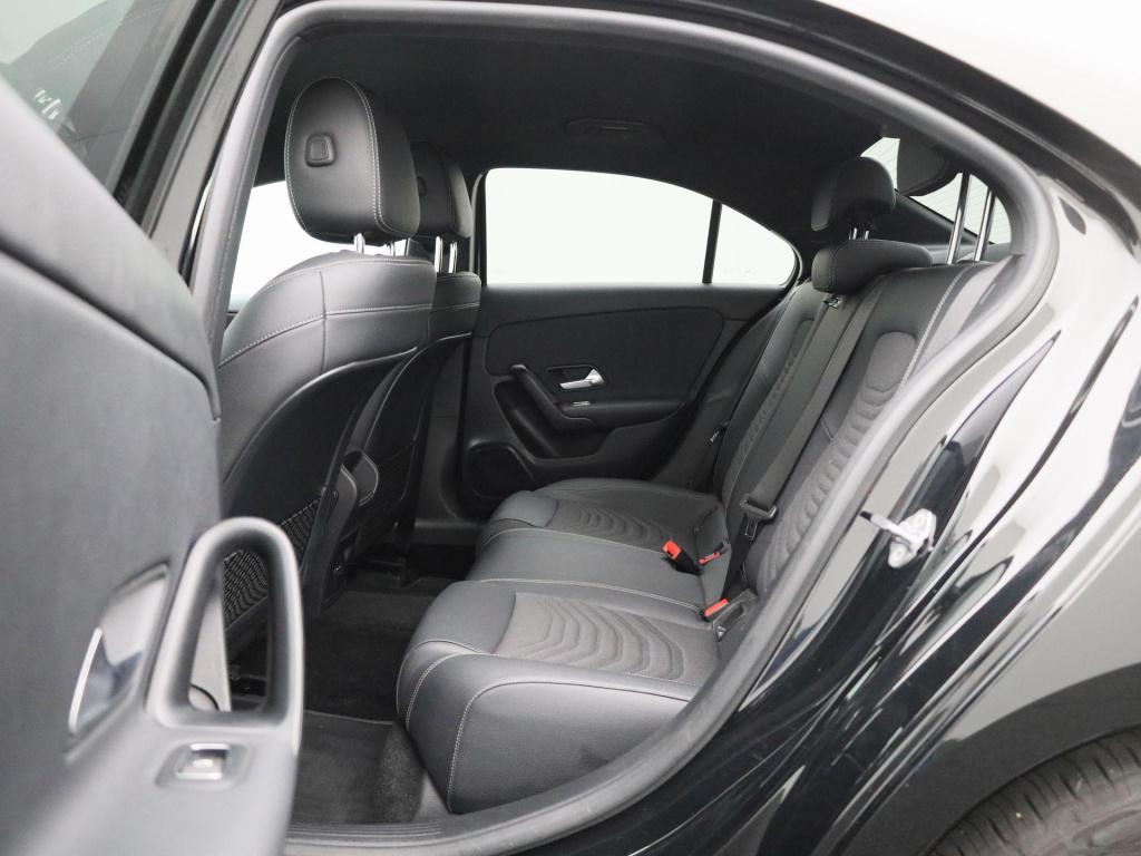 Mercedes-Benz A-Klasse 250 e business line | phev | automaat | navigatie |