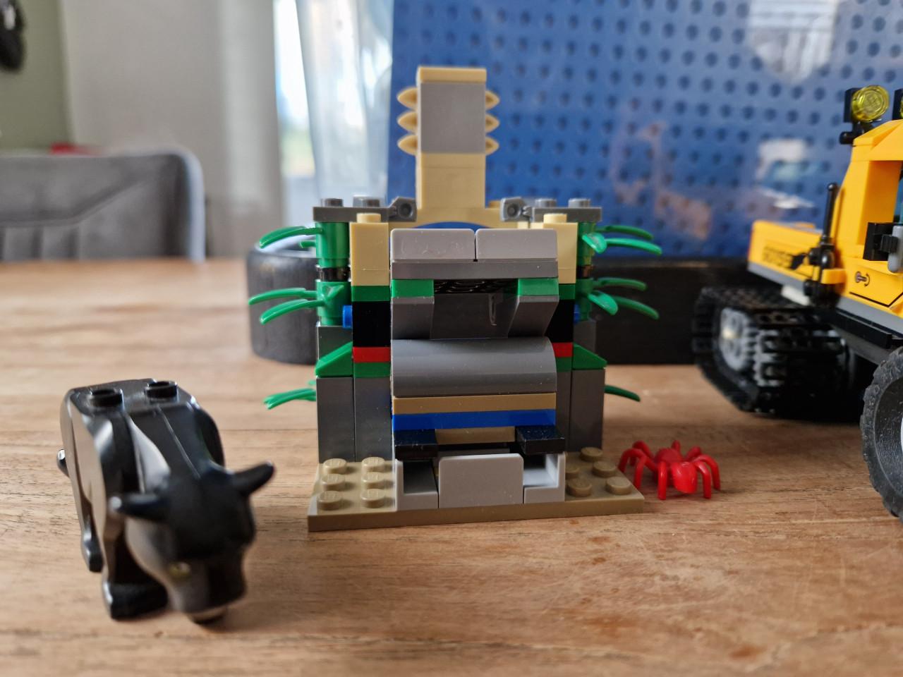 Lego City 60159 Jungle missie met halfrupsvoertuig