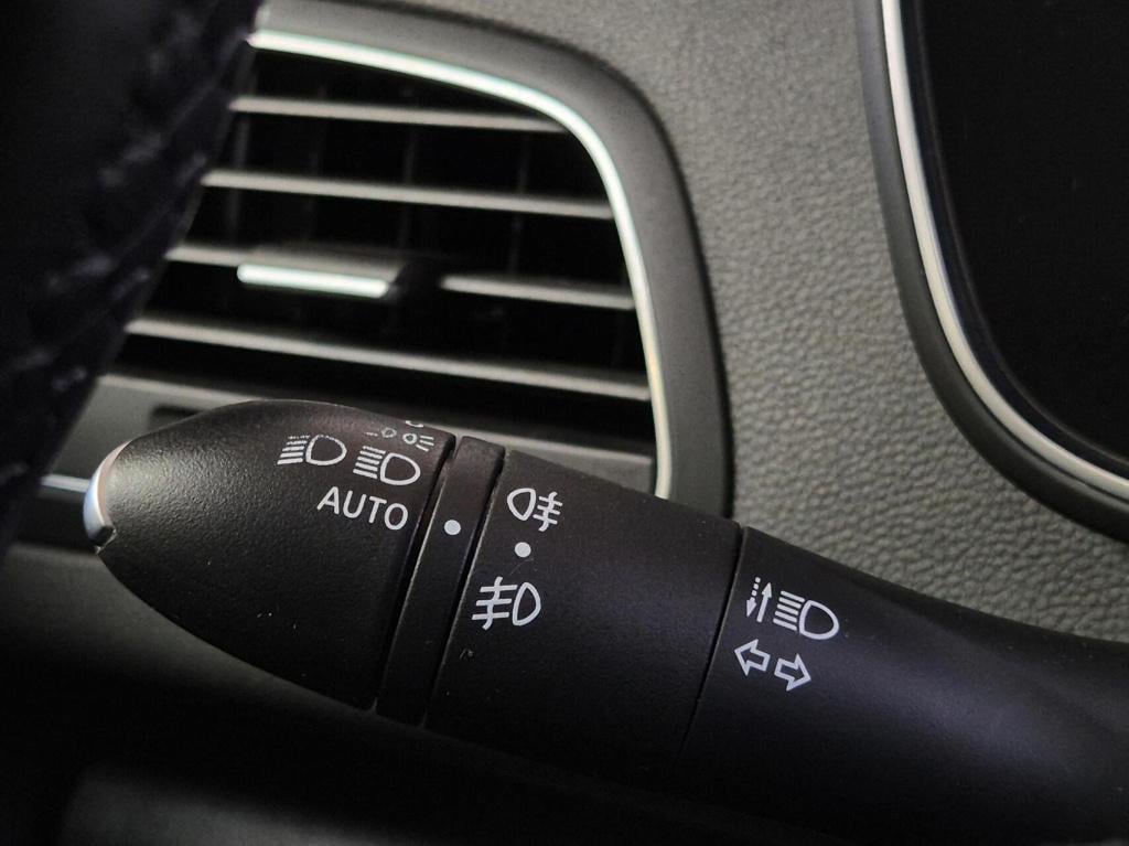 Renault Megane 1.3 tce bose / automaat / achteruitrijcamera