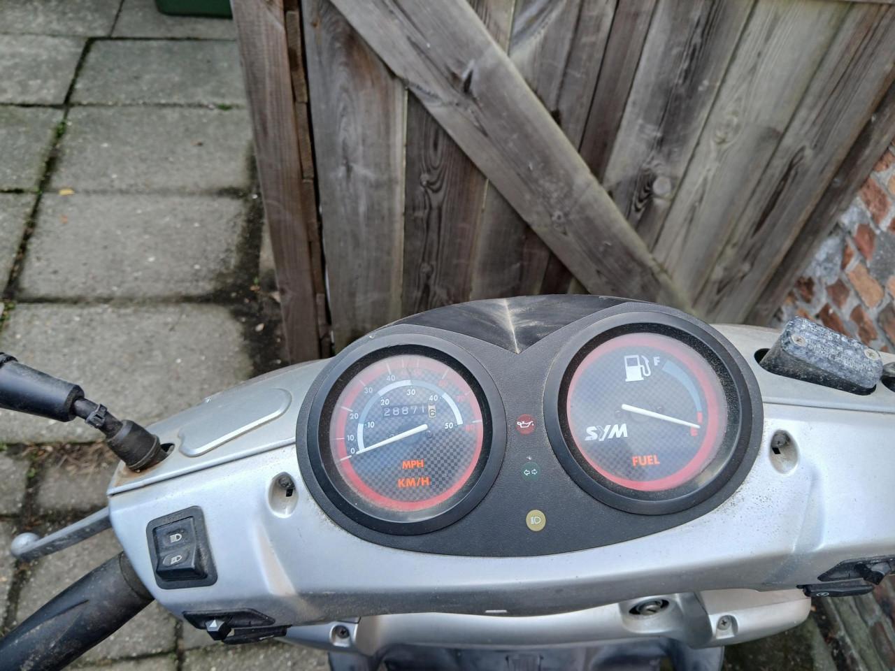 Sym scooter