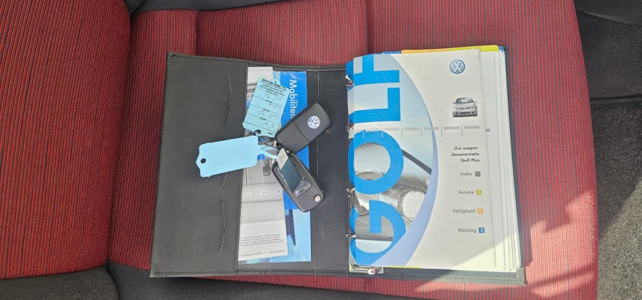 TE KOOP VOLKSWAGEN GOLF PLUS 1.4 TURIJN MET TREKHAAK EN AIRCO