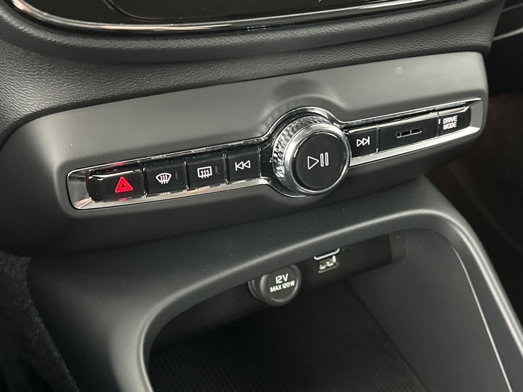 Volvo XC40 t4 211pk recharge inscription| camera| navi| trekhaak| pdc