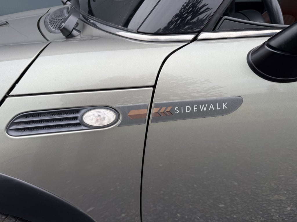 Mini Cooper Cabrio mini 1.6 115pk chili sidewalk