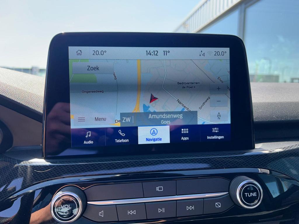 Ford Kuga 2.5 phev e-cvt 225pk st-line x ,20inch velgen panodak , trekhaak 