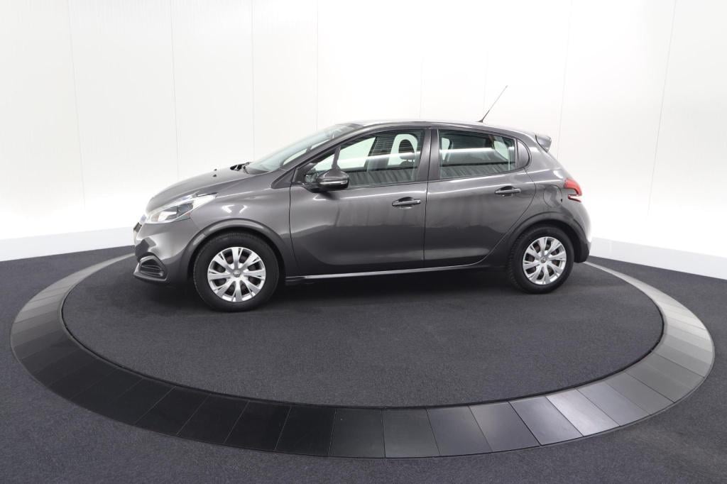 Peugeot 208 puretech 82 active | camera | apple carplay | airco