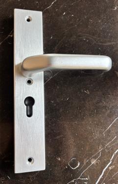 Veiligheidschild met deurkruk (binnenzijde)