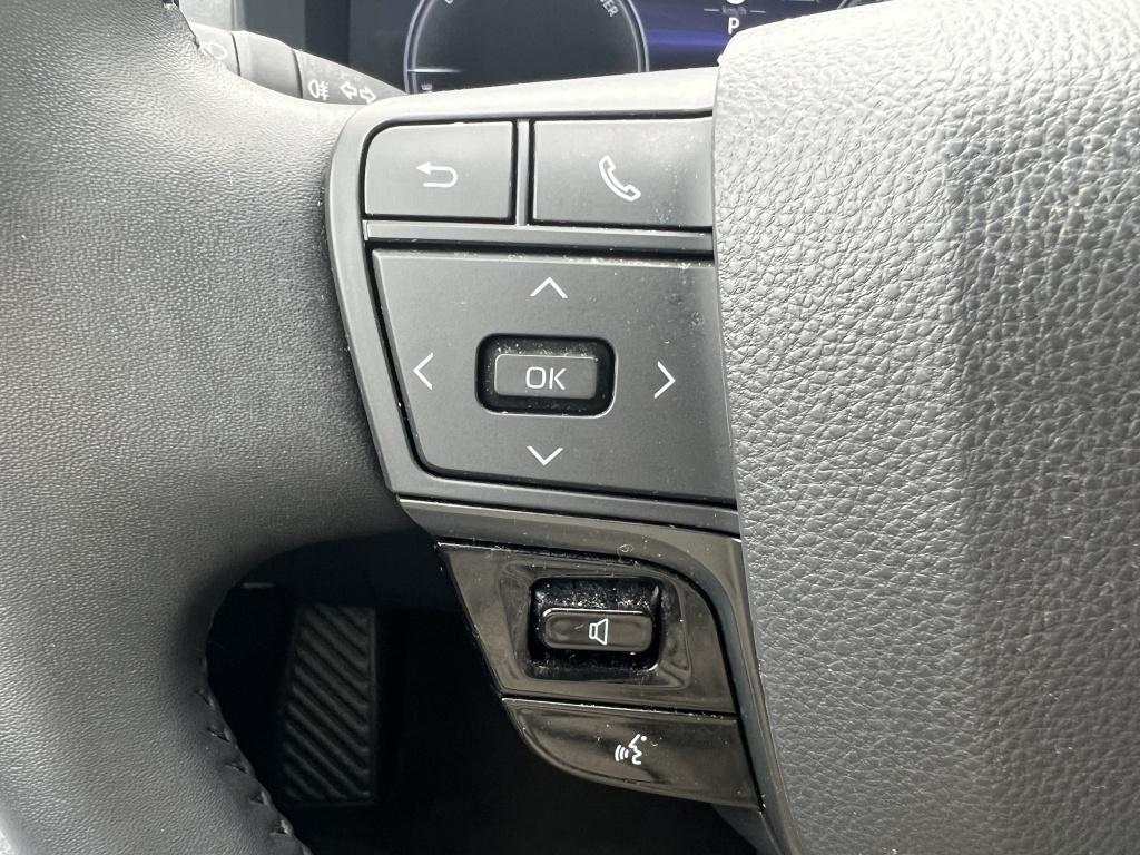 Toyota C-hr 1.8 hybrid 140 dyn