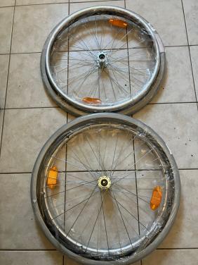 Rolstoelwielen 24 inch 2 stuks