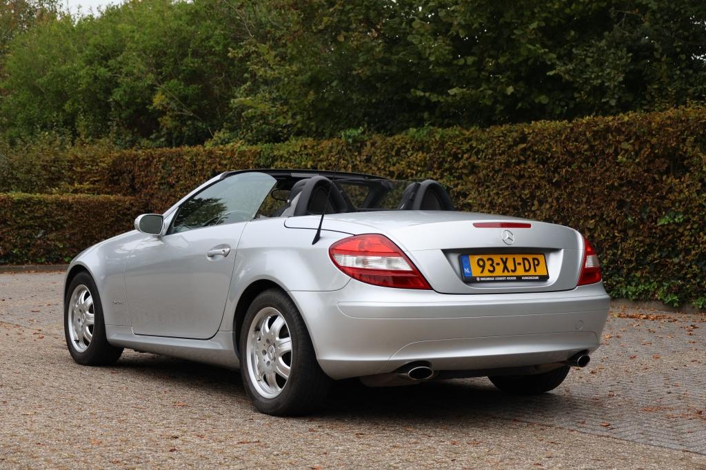 Mercedes-Benz SLK 200 k.