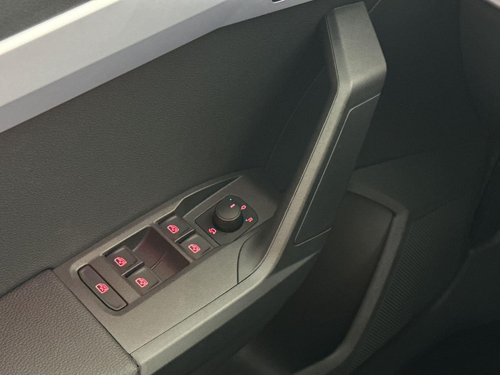 Seat Ibiza fr business connect 1.0 tsi 85kw / 115pk hatchback