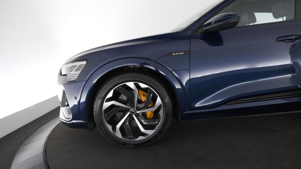 Audi E-tron sportback 55 quattro s edition 95 kwh 408 pk| head-up display |