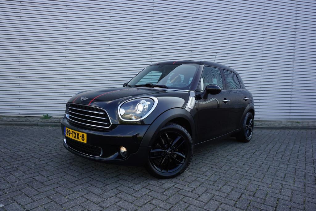 Mini Countryman mini 1.6 one business line airco / navi / cruise / parkeers