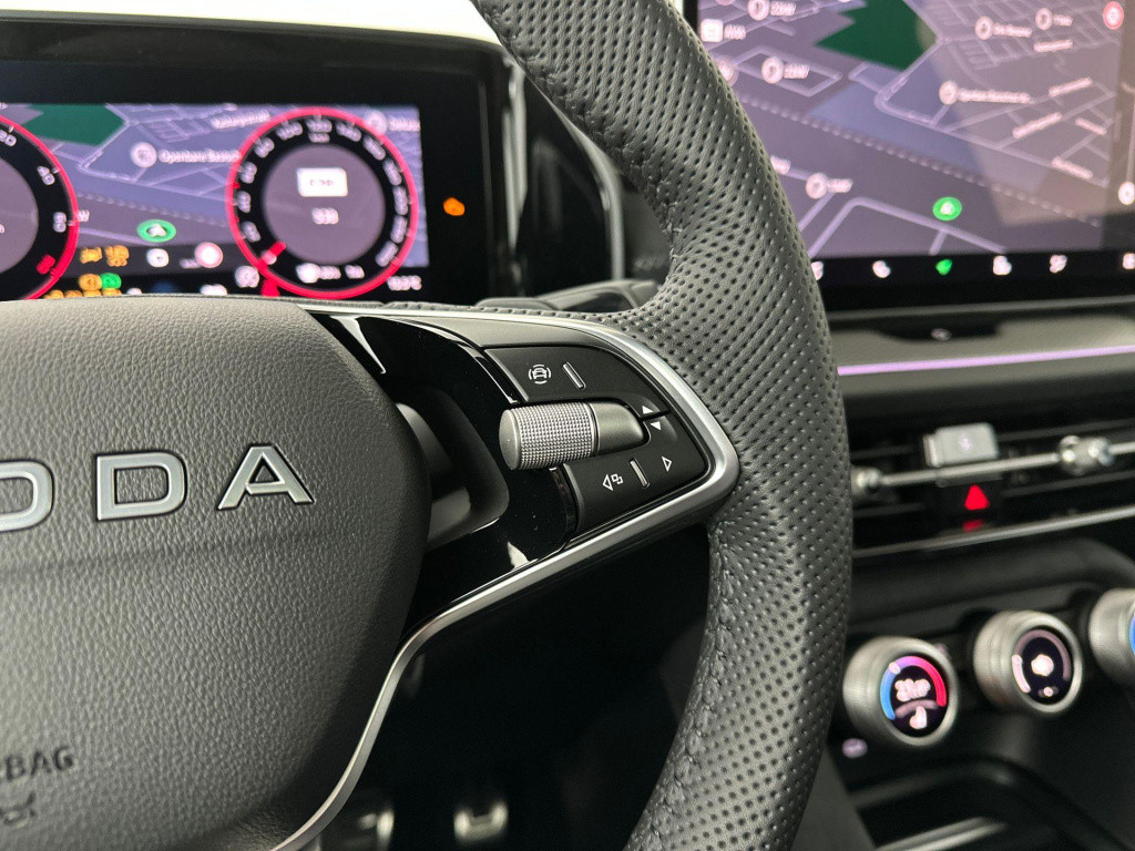 Skoda Kodiaq sportline business 1.5 tsi phev 150 kw / 204 pk su