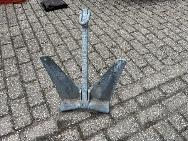 Poolanker gegalvaniseerd 22 kg