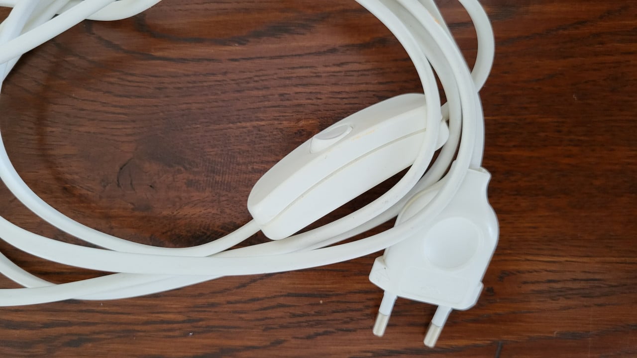 IKEA wandlamp Smila Mane (maan)