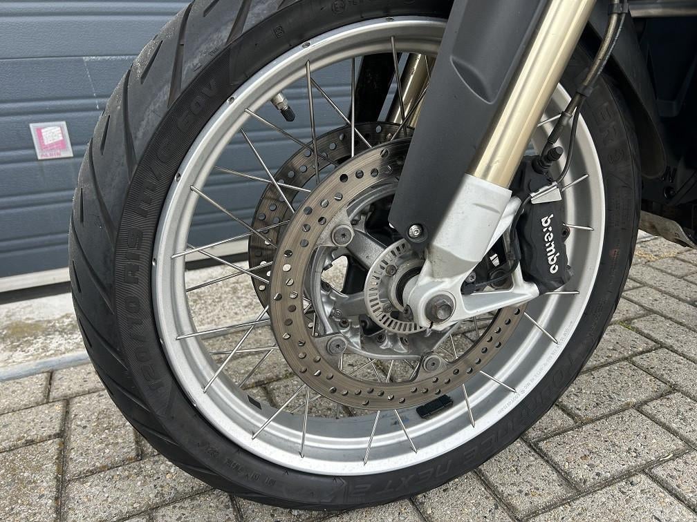 BMW R1200GS LC uit 2014 met 82 dkm, volledig aangekleed, rijklaar €8500,-