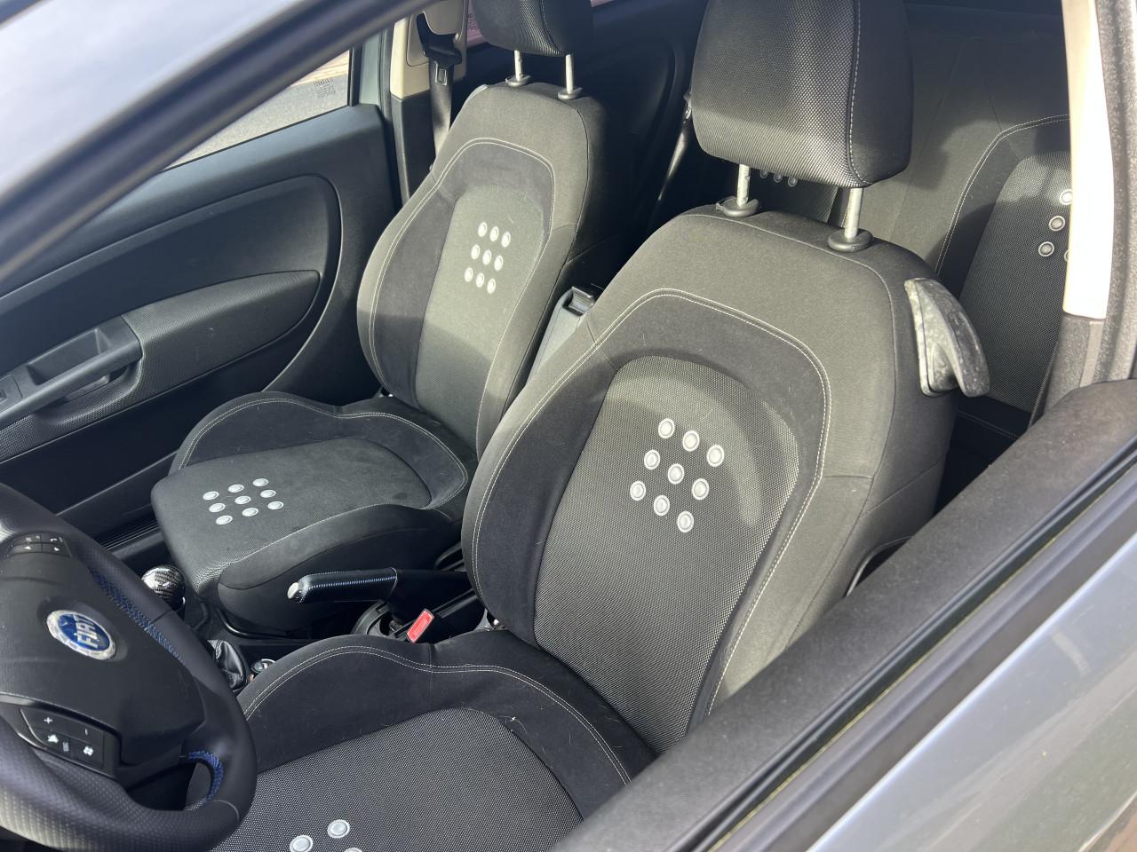 Fiat Grande Punto 1.4 16V T-jet 3DR grijs