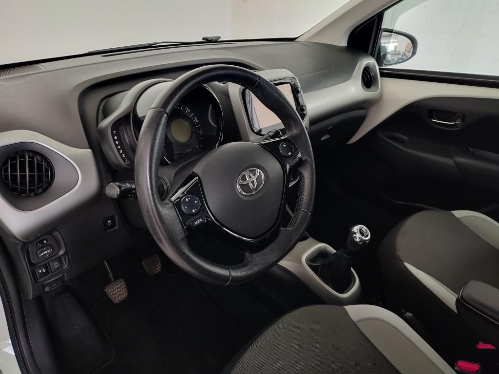 Toyota Aygo 1.0 vvt-i x-play|afneembare trekhaak|cruise control